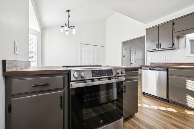 803 Pebble Pt, Mount Juliet, TN 37122