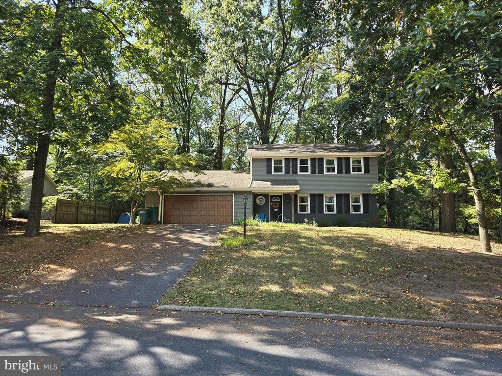 1421 JILL DR, Hummelstown, PA 17036
