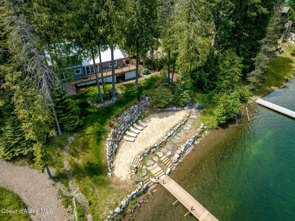 130 Cedar Shoals, Sagle, ID 83860