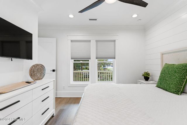 96 SE 66th Street, Oak Island, NC 28465