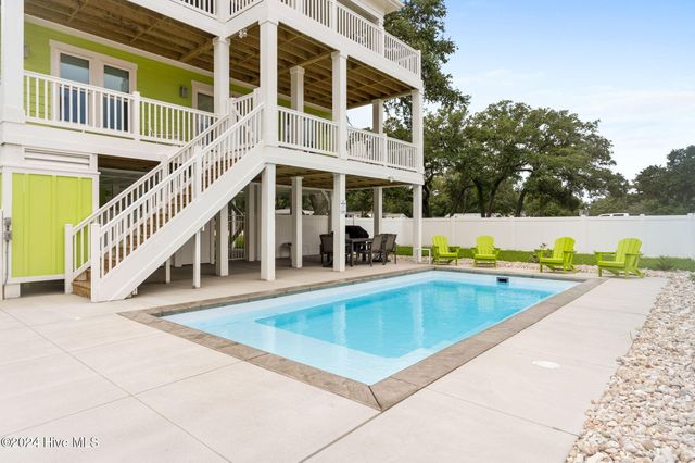 96 SE 66th Street, Oak Island, NC 28465