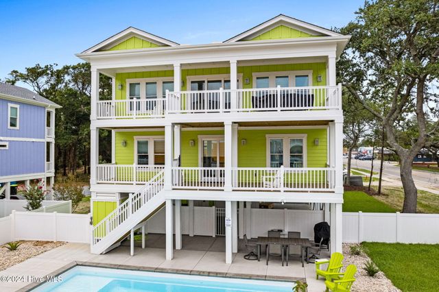 96 SE 66th Street, Oak Island, NC 28465
