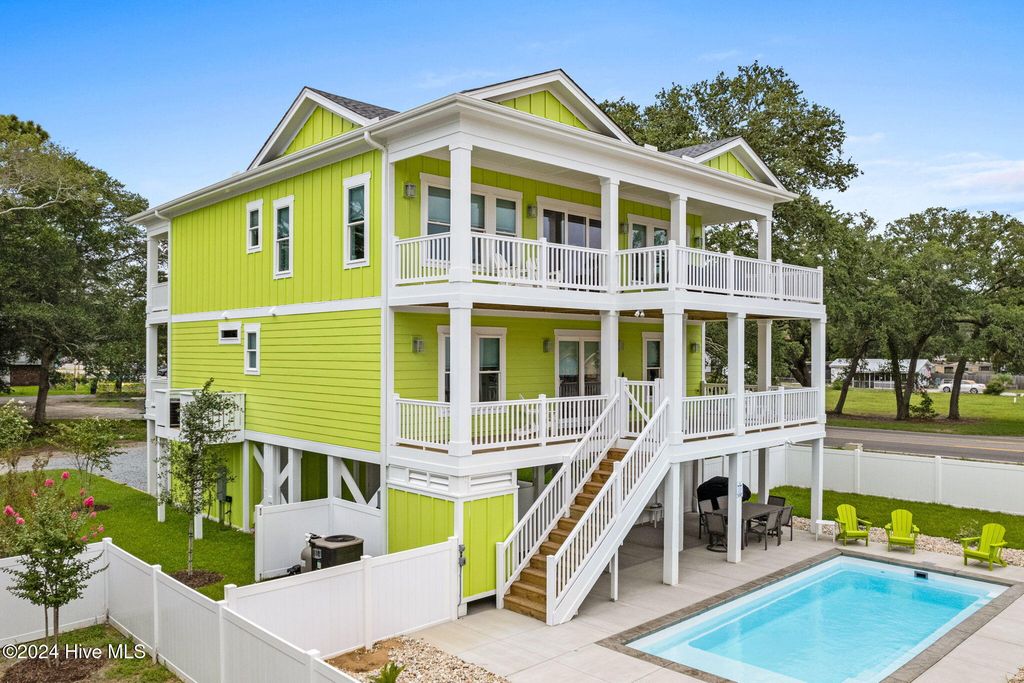 96 SE 66th Street, Oak Island, NC 28465