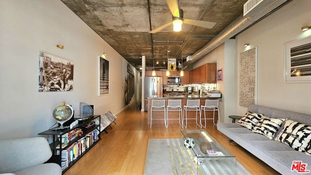 645 W 9th Street 609, Los Angeles, CA 90015