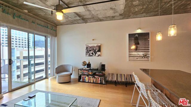 645 W 9th Street 609, Los Angeles, CA 90015