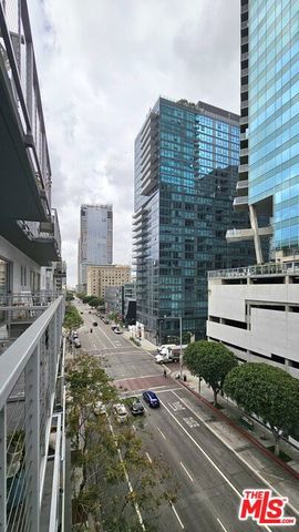 645 W 9th Street 609, Los Angeles, CA 90015