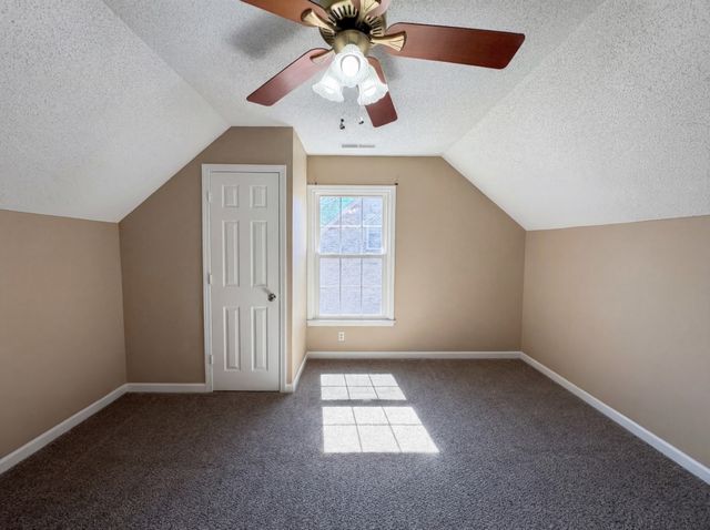 1157 Woodbridge Dr, Clarksville, TN 37042