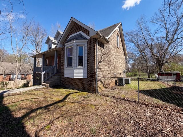 1157 Woodbridge Dr, Clarksville, TN 37042