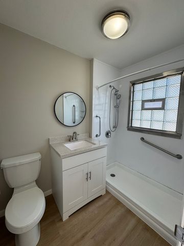 1616 Glenwood Avenue, Joliet, IL 60435