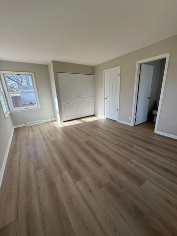 1616 Glenwood Avenue, Joliet, IL 60435