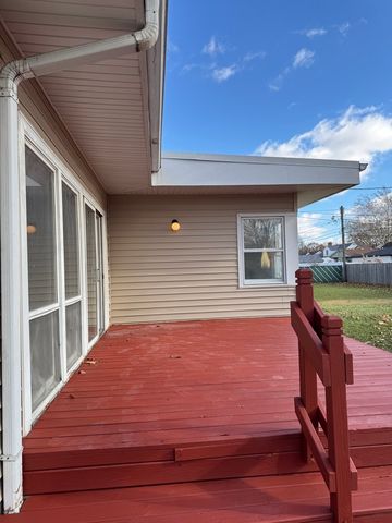 1616 Glenwood Avenue, Joliet, IL 60435