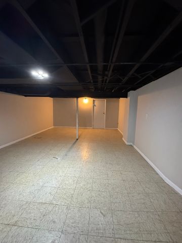 1616 Glenwood Avenue, Joliet, IL 60435