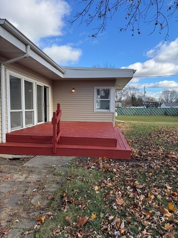 1616 Glenwood Avenue, Joliet, IL 60435