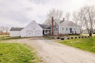 1053 Tremont St, Dighton, MA 02764