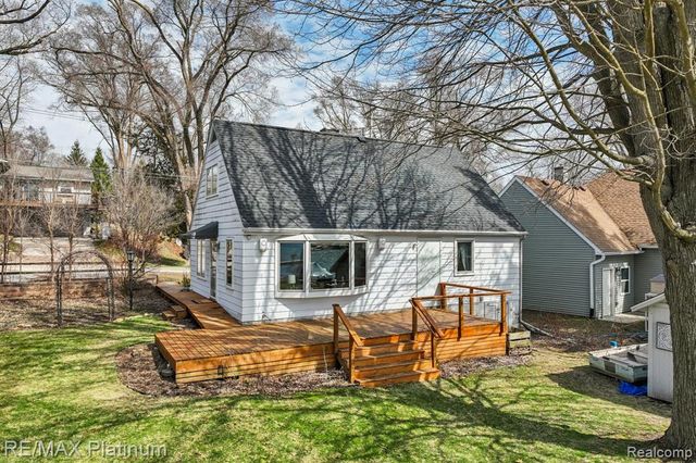 3822 Langley Drive, Pinckney, MI 48169