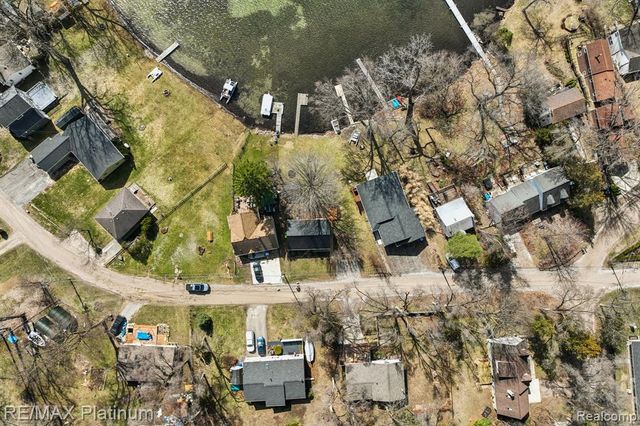 3822 Langley Drive, Pinckney, MI 48169