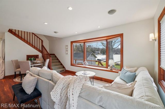 3822 Langley Drive, Pinckney, MI 48169