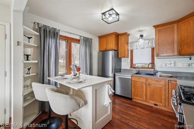 3822 Langley Drive, Pinckney, MI 48169