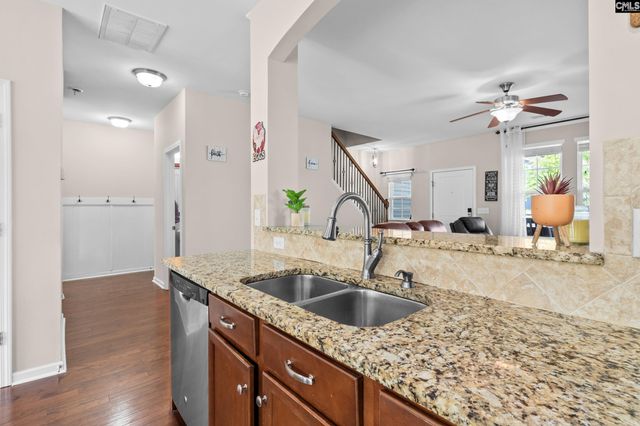 571 Blue Ledge Circle, Lexington, SC 29072