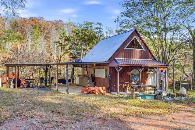 960 Riverview Road, Spencer, VA 24165