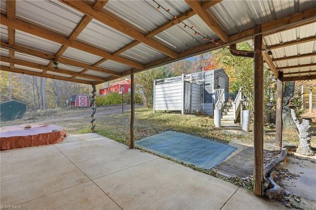 960 Riverview Road, Spencer, VA 24165