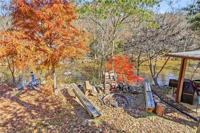 960 Riverview Road, Spencer, VA 24165
