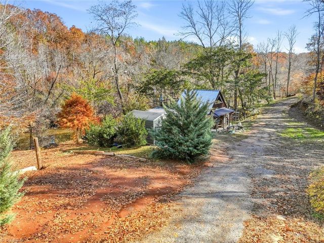 960 Riverview Road, Spencer, VA 24165