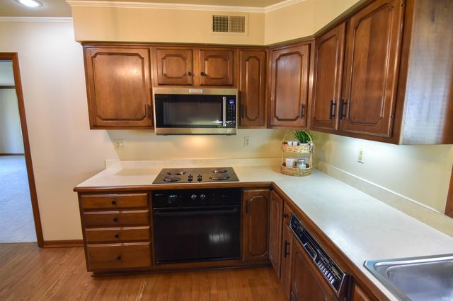 2000 W Boonville New Harmony Road, Evansville, IN 47725
