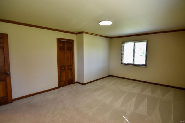 2000 W Boonville New Harmony Road, Evansville, IN 47725