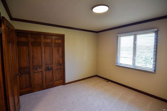 2000 W Boonville New Harmony Road, Evansville, IN 47725