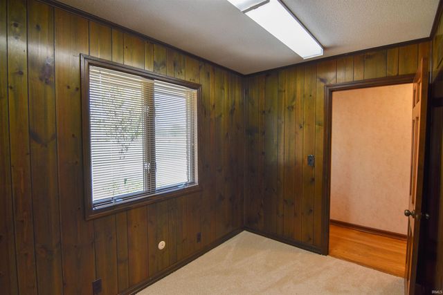 2000 W Boonville New Harmony Road, Evansville, IN 47725