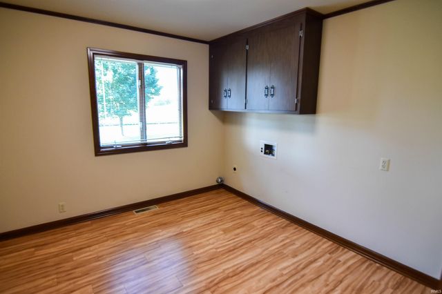 2000 W Boonville New Harmony Road, Evansville, IN 47725