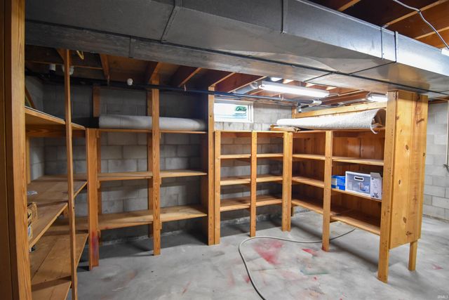 2000 W Boonville New Harmony Road, Evansville, IN 47725