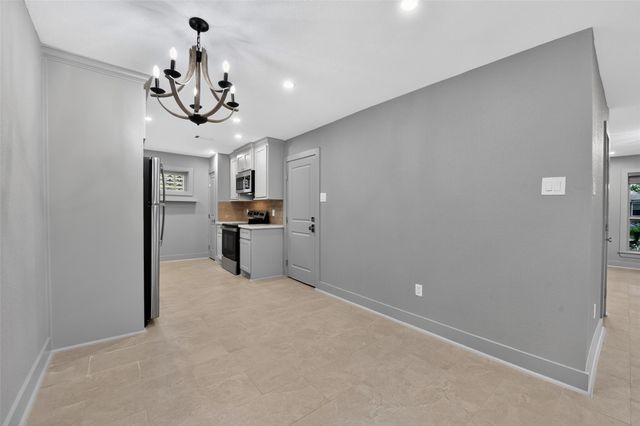 4131 Knotty Oaks Trail, Houston, TX 77045