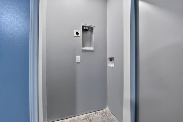 4131 Knotty Oaks Trail, Houston, TX 77045