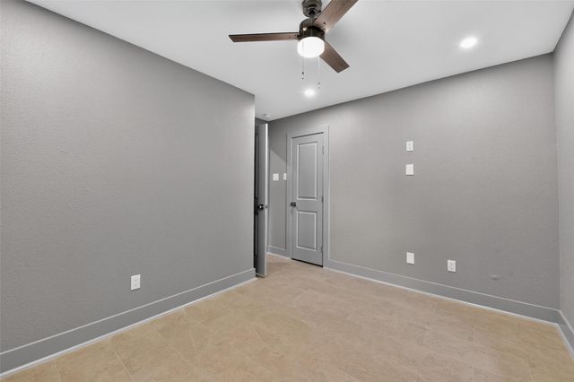 4131 Knotty Oaks Trail, Houston, TX 77045