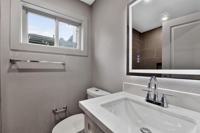 4131 Knotty Oaks Trail, Houston, TX 77045