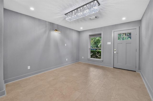 4131 Knotty Oaks Trail, Houston, TX 77045