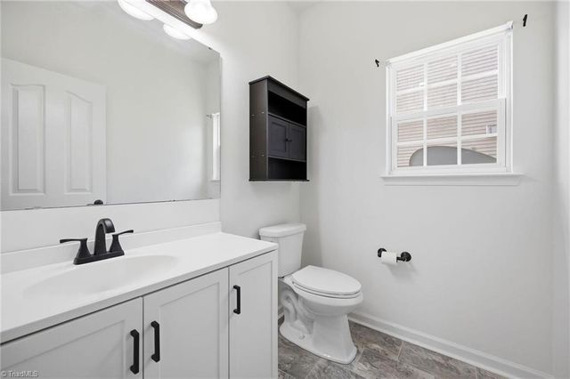 4365 Glenmore Creek Drive, Winston-salem, NC 27107