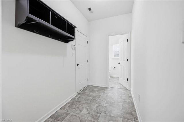 4365 Glenmore Creek Drive, Winston-salem, NC 27107