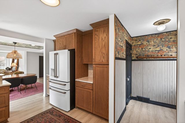 2672 Parkview Boulevard, Robbinsdale, MN 55422