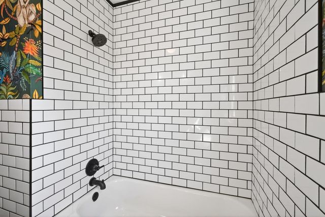 2672 Parkview Boulevard, Robbinsdale, MN 55422