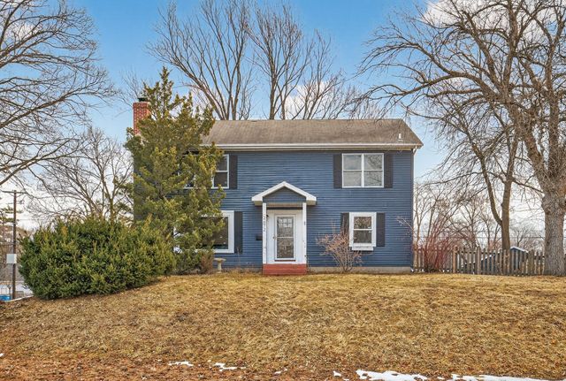 2672 Parkview Boulevard, Robbinsdale, MN 55422