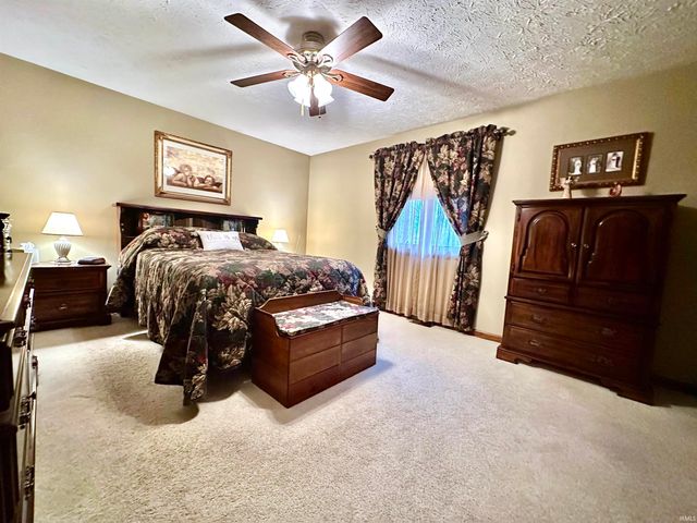 3031 S US Highway 231, Huntingburg, IN 47542