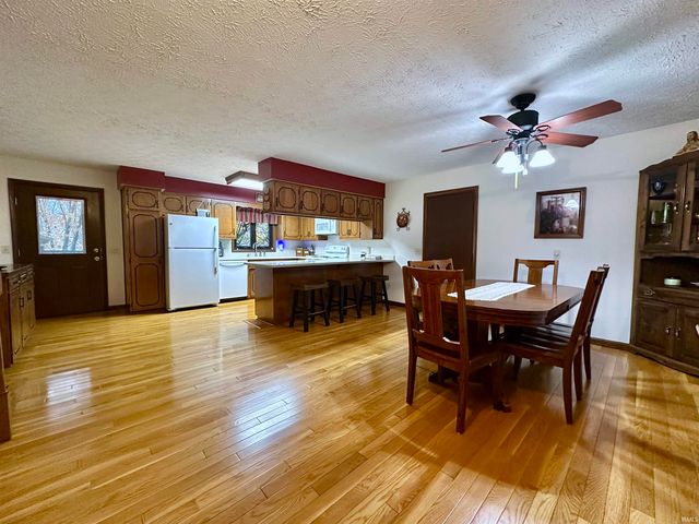 3031 S US Highway 231, Huntingburg, IN 47542