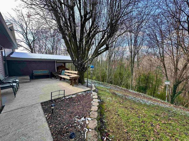 3031 S US Highway 231, Huntingburg, IN 47542