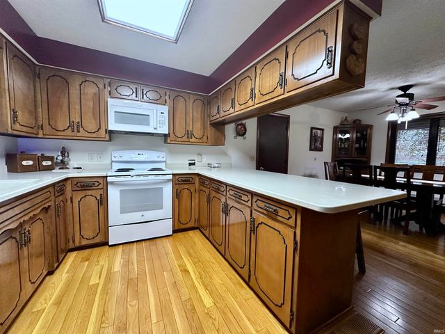 3031 S US Highway 231, Huntingburg, IN 47542