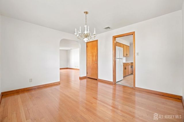 3 Dix Street, New Brunswick, NJ 08901