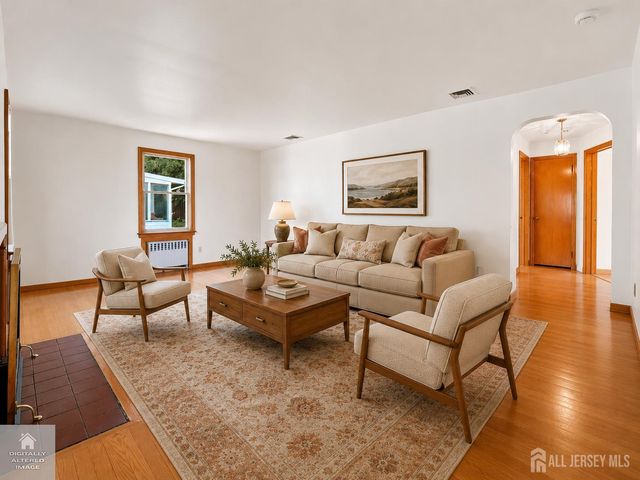 3 Dix Street, New Brunswick, NJ 08901