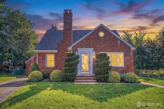 3 Dix Street, New Brunswick, NJ 08901